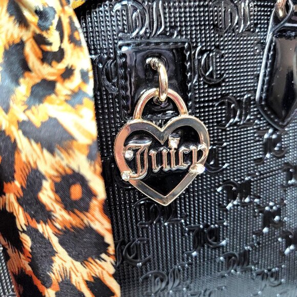 Juicy Couture Ultimate Glam Bundle: Tote, Beauty & Bath ~ NWT Retails $155 - Picture 3 of 5